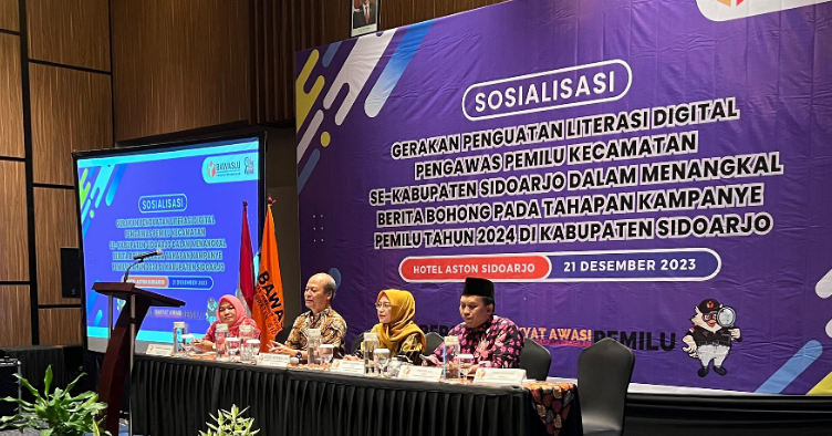 SOSIALISASI PENGUATAN LITERASI DIGITAL CEGAH PENYEBARAN BERITA BOHONG