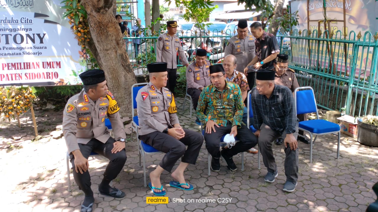 Kunjungan ke rumah duka almarhum H. Sutony, PPS Desa Lebo