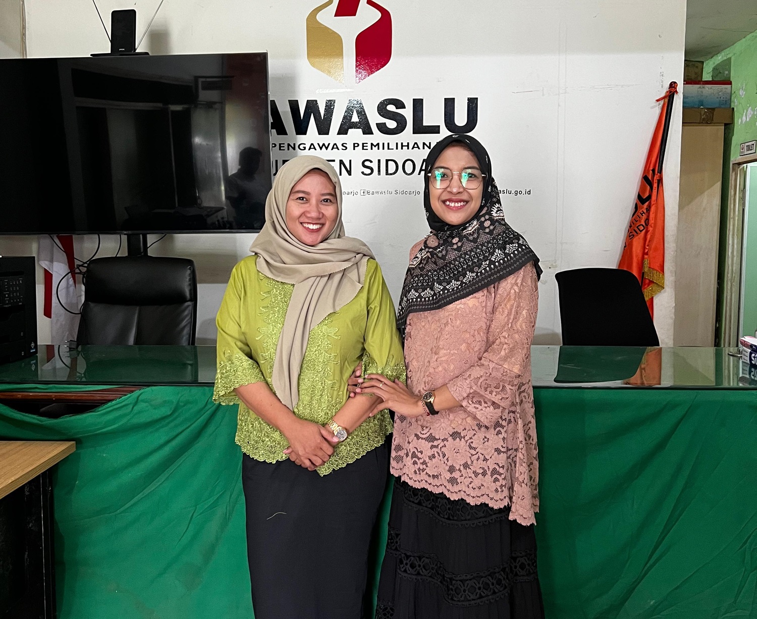 SELASA BERKEBAYA BAWASLU SIDOARJO