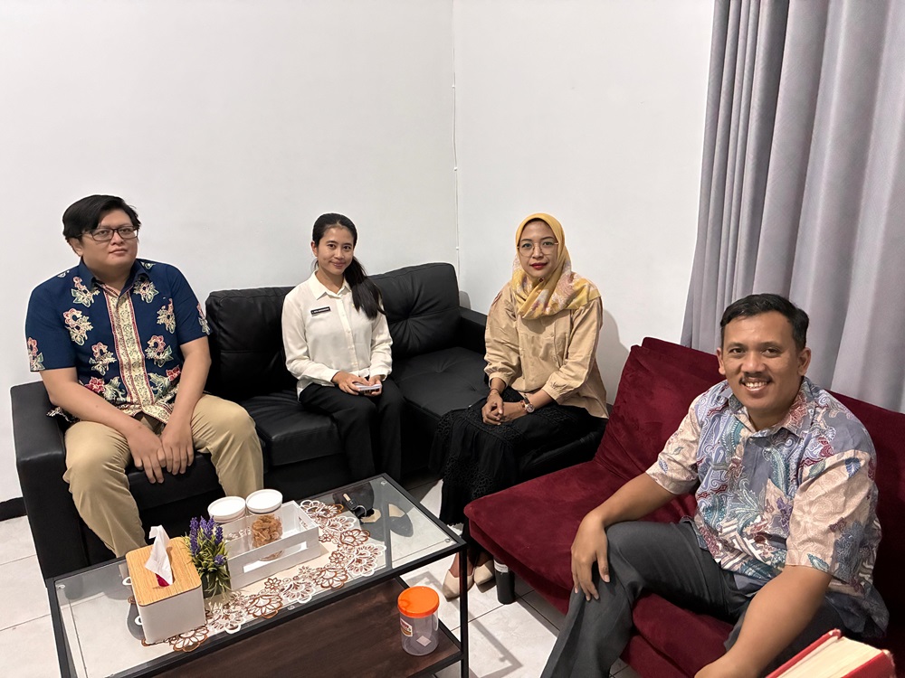 BAWASLU SIDOARJO LAKUKAN KOORDINASI DENGAN KPU SIDOARJO TERKAIT PENYUSUNAN DAFTAR PEMILIH BERKELANJUTAN (DPB)