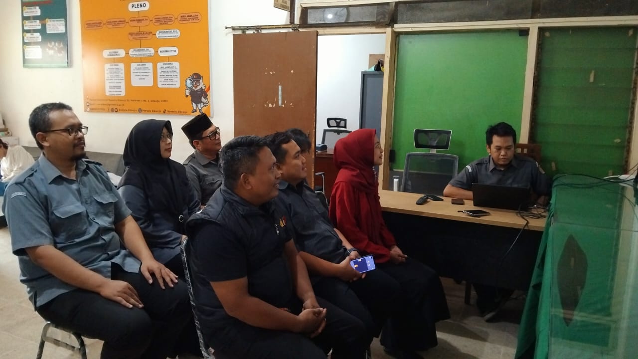 PERKUAT SINERGI PENGAWASAN DI JAWA TIMUR, BAWASLU SIDOARJO IKUTI “CANGKRUKAN DEMOKRASI” BAWASLU JATIM