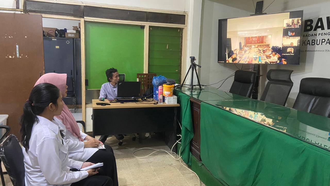 BAWASLU SIDOARJO HADIRI RAPAT PERSIAPAN PENDIDIKAN PENGAWAS PARTISIPATIF (P2P) TAHUN 2025 YANG DIGELAR BAWASLU JATIM