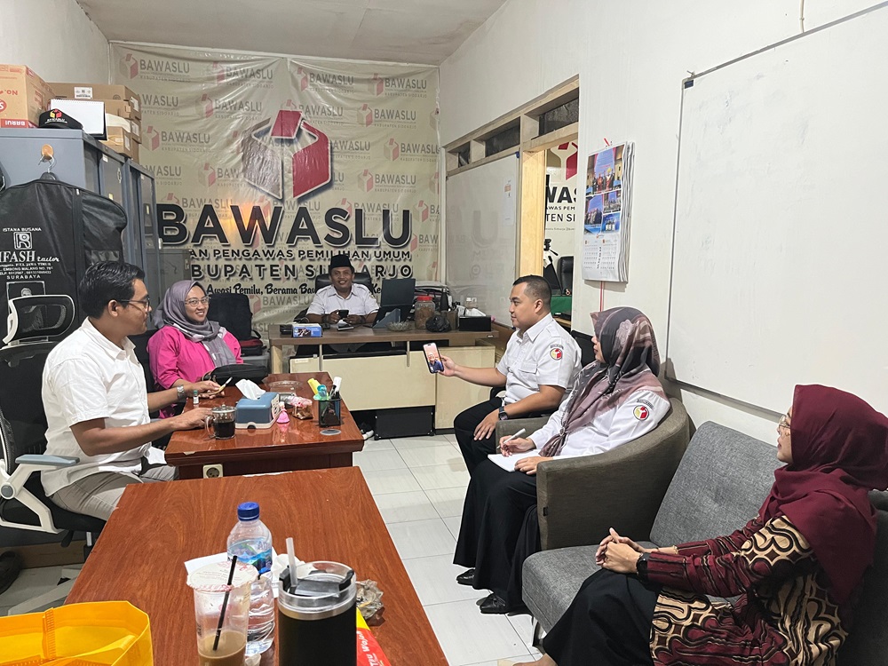 PLENO MINGGUAN BAWASLU SIDOARJO: FOKUS PEMBAHASAN REVISI DIPA DAN PENGUATAN KELEMBAGAAN