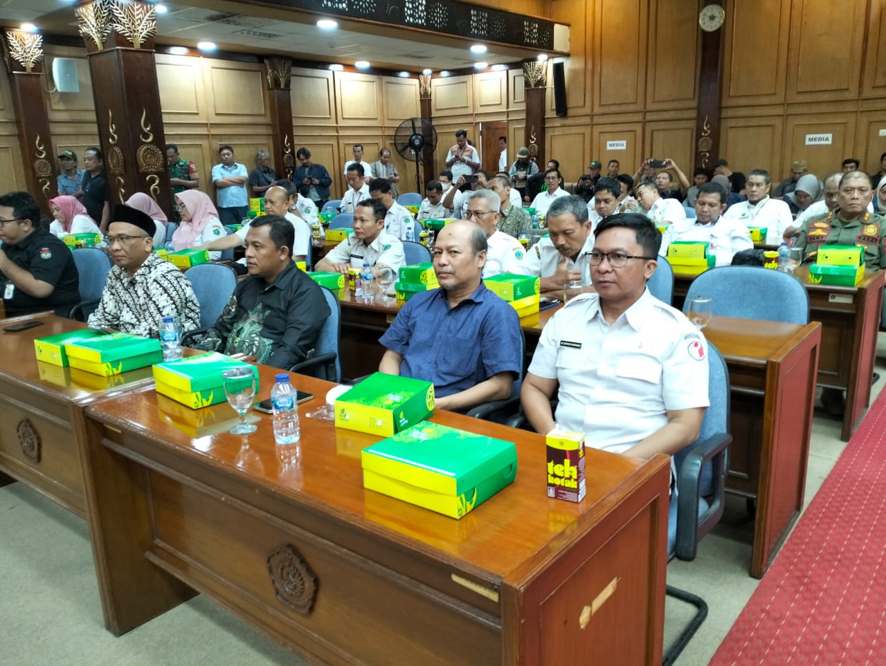 BAWASLU SIDOARJO HADIRI RAPAT PARIPURNA DPRD SIDOARJO DENGAN AGENDA PERTANGGUNGJAWABAN PELAKSANAAN APBD TA 2024