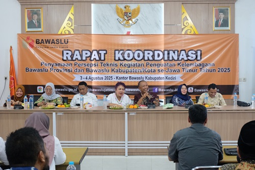 BAWASLU SIDOARJO HADIRI RAKOR PENYAMAAN PERSEPSI PENGUATAN KELEMBAGAAN SE-JAWA TIMUR, DUKUNG SINERGI DAN AKSELERASI PENGEMBANGAN LEMBAGA