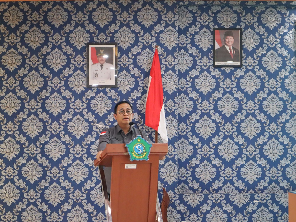 FORUM LITERASI DI SIDOARJO, DR. PUADI, ANGGOTA BAWASLU RI, AJAK PUBLIK AWASI PEMILU LEWAT KETERBUKAAN INFORMASI