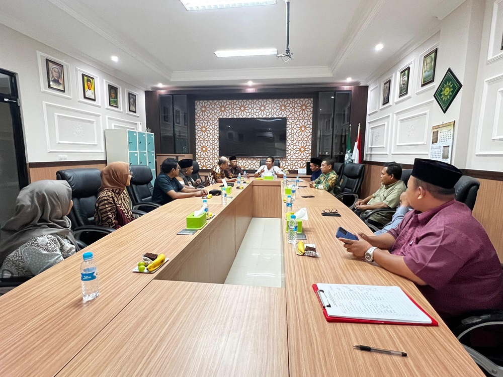 PERKUAT SINERGI DALAM PENDIDIKAN DEMOKRASI DAN KEPEMILUAN, BAWASLU SIDOARJO LAKUKAN KUNJUNGAN KE PIMPINAN DAERAH MUHAMMADIYAH SIDOARJO