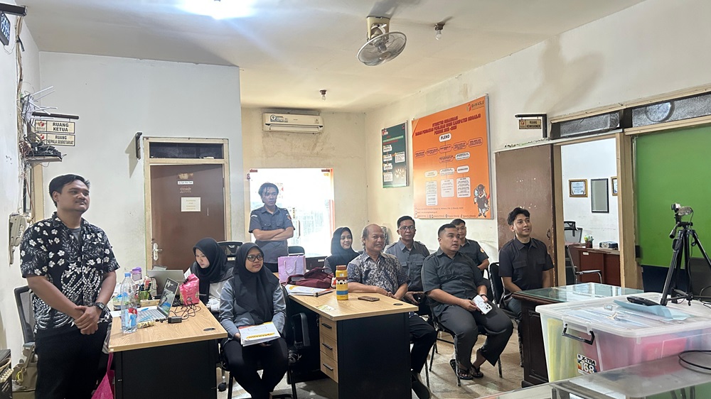 BAWASLU SIDOARJO HADIRI PEER LEARNING VOL. 7 BAWASLU JATIM TENTANG HUBUNGAN DAN EKSISTENSI KELEMBAGAAN