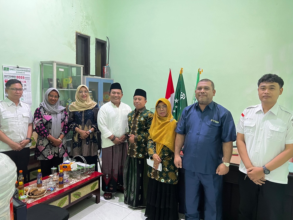 PERKUAT LITERASI DEMOKRASI DI KALANGAN PELAJAR, BAWASLU SIDOARJO LAKUKAN KUNJUNGAN KERJA KE PC LP MA’ARIF NU SIDOARJO