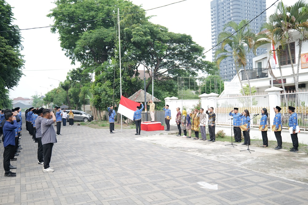 TOTOK HARIYONO: HARI PAHLAWAN MOMENTUM REKONSTRUKSI PIKIRAN DAN HATI