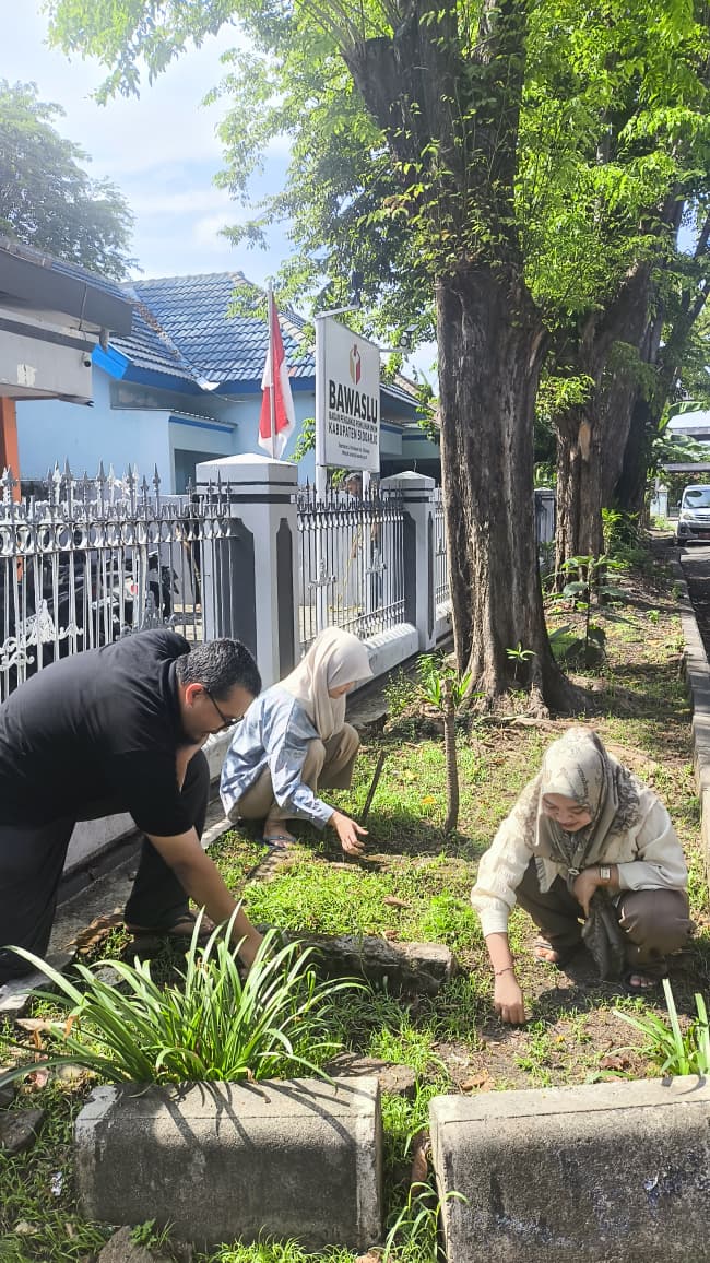 BAWASLU SIDOARJO LAKSANAKAN JUMPA BERLIAN, WUJUDKAN LINGKUNGAN KERJA BERSIH DAN BERINTEGRITAS