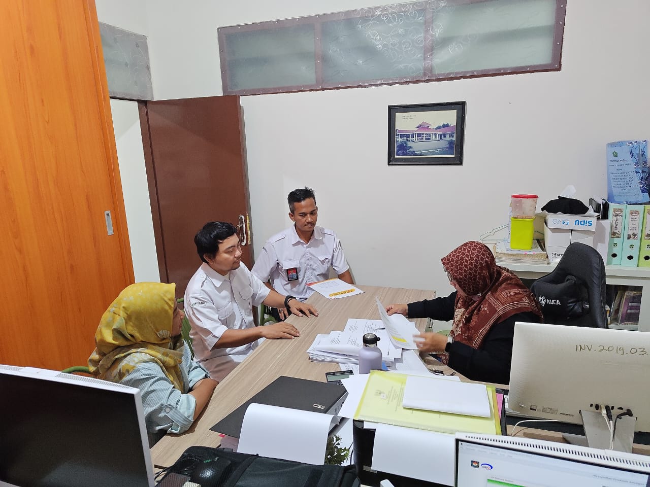 SASAR DATA PDPB DI KECAMATAN SUKODONO, BAWASLU SIDOARJO LAKUKAN UJI PETIK DI DESA SUKO