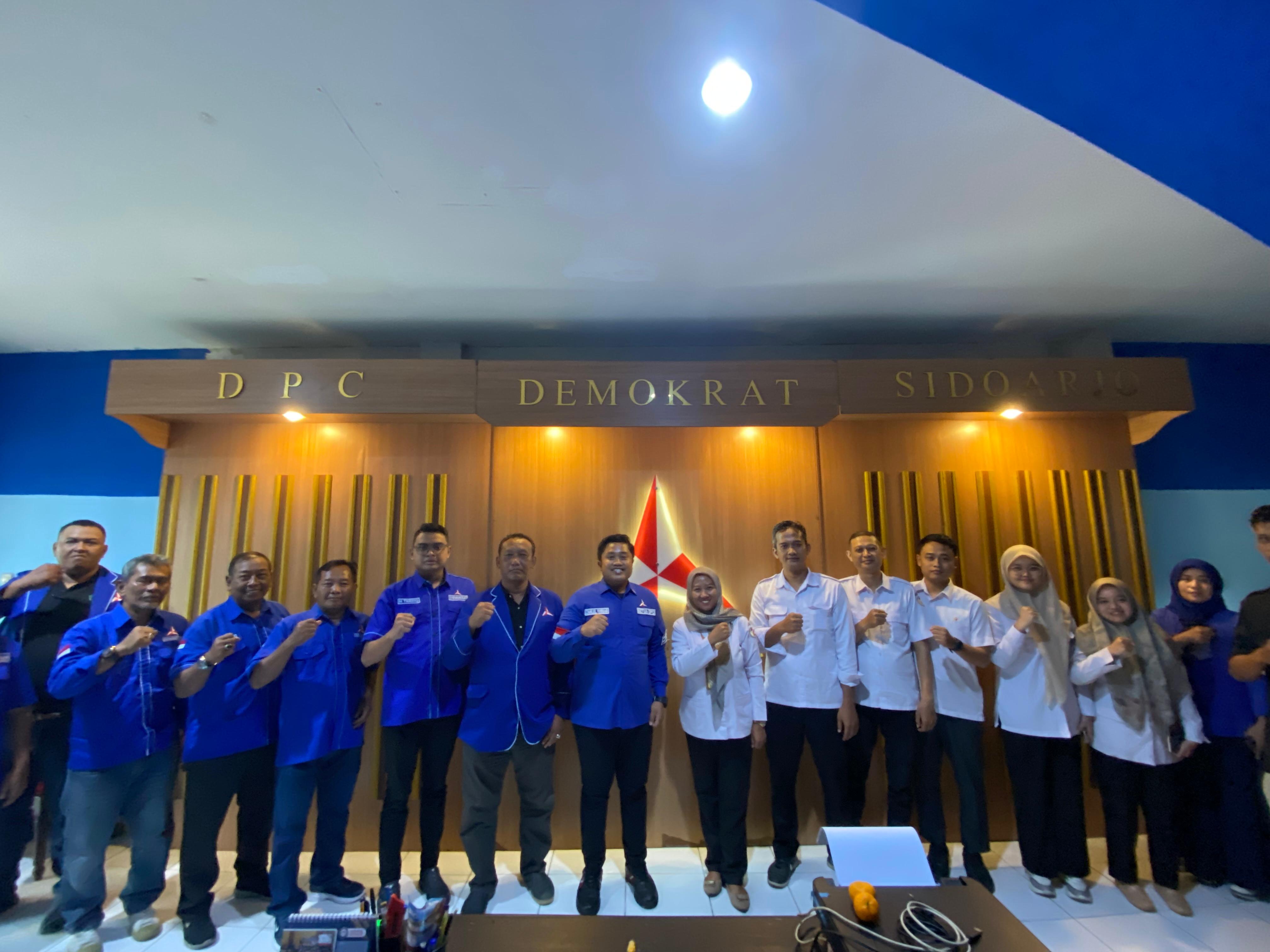 LANJUTKAN VERIFIKASI DATA PARTAI POLITIK, BAWASLU SIDOARJO LAKUKAN KOORDINASI DENGAN PARTAI DEMOKRAT DAN NASDEM