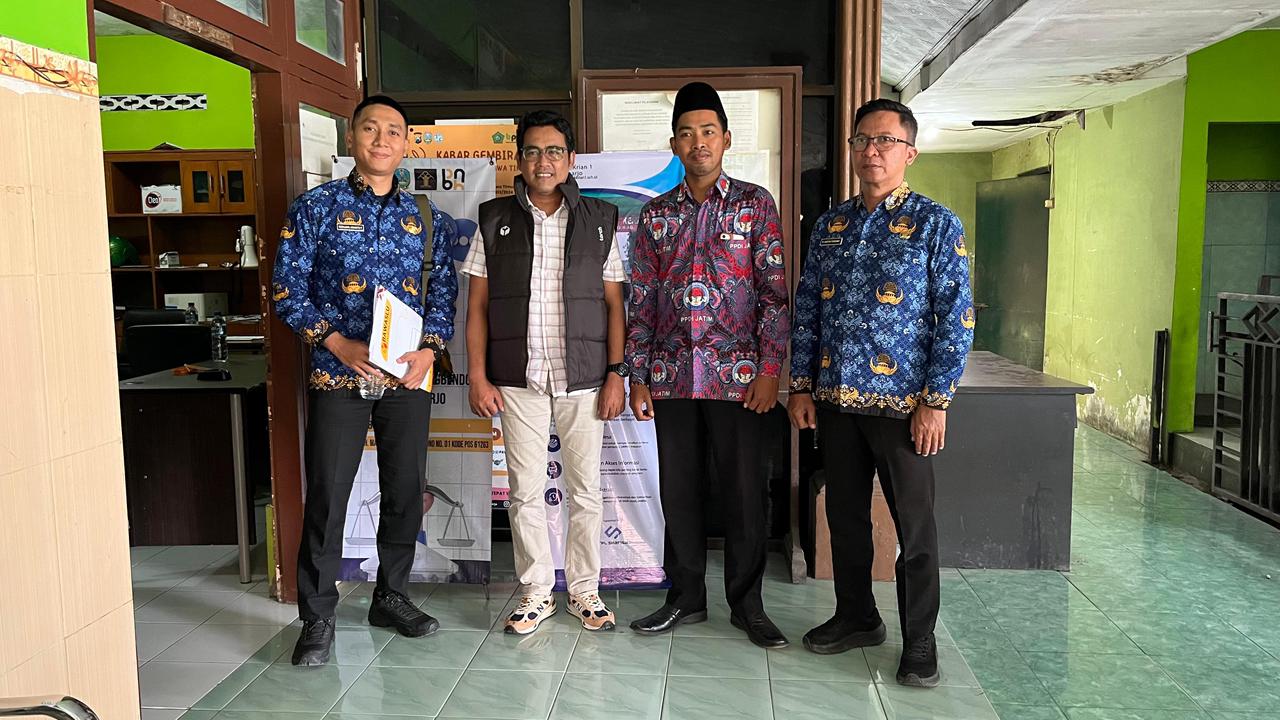 JAGA AKURASI DATA PEMILIH, BAWASLU SIDOARJO UJI PETIK PDPB DI BALONGBENDO