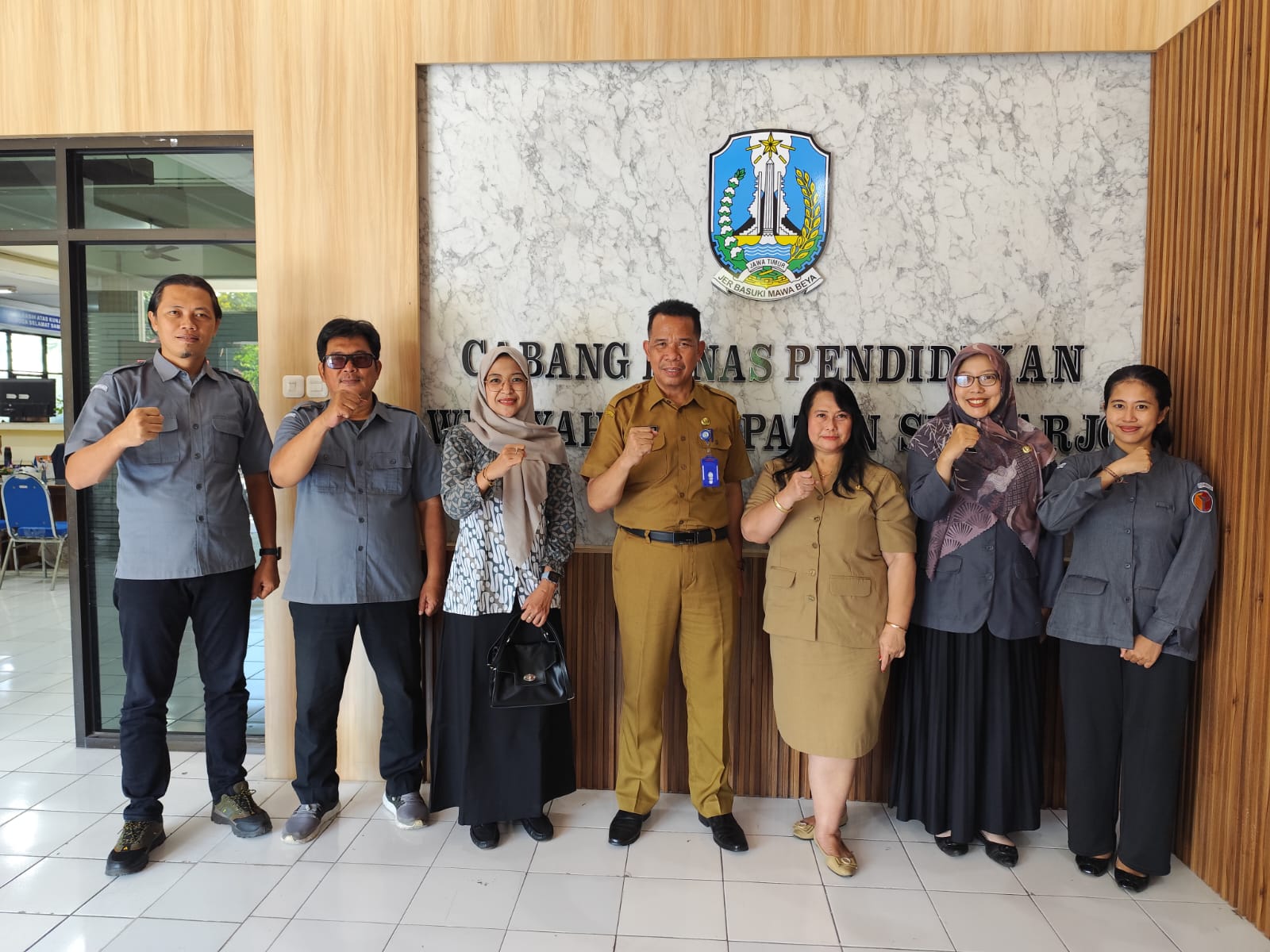 DORONG PEMILIH PEMULA BERKUALITAS, BAWASLU SIDOARJO AUDIENSI DENGAN CABANG DINAS PENDIDIKAN JAWA TIMUR WILAYAH SIDOARJO 