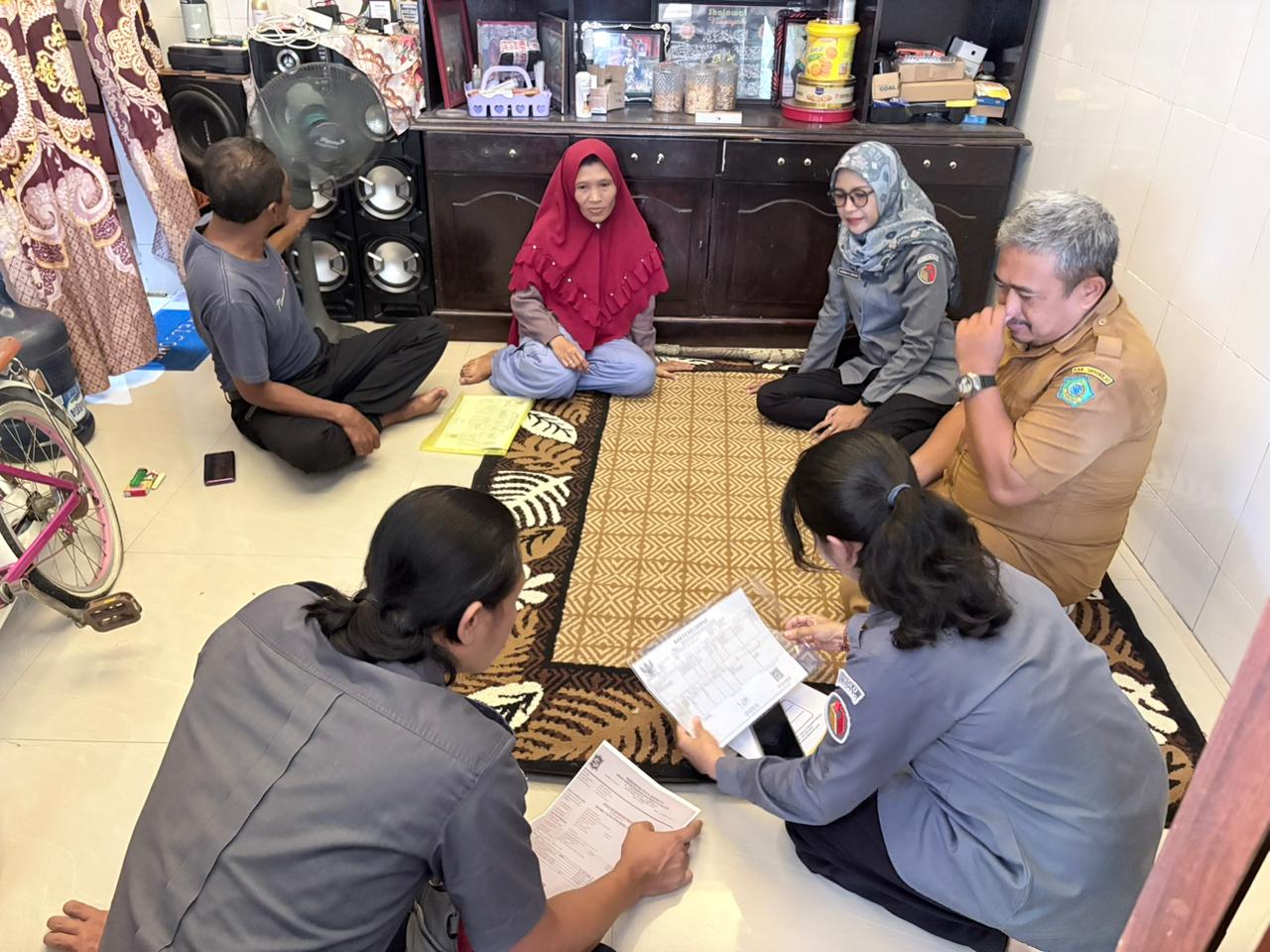 LANJUTKAN PENGAWASAN PDPB, BAWASLU SIDOARJO UJI PETIK DI DESA BOGEMPINGGIR, BALONGBENDO