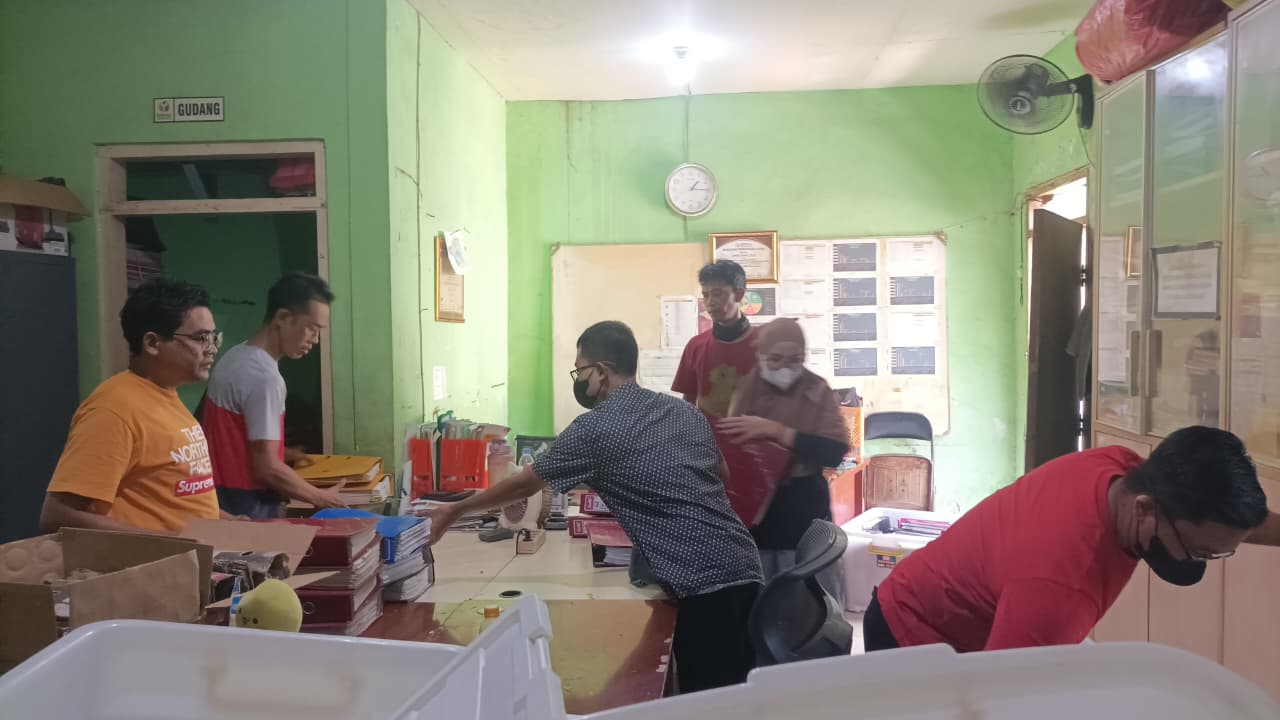 BAWASLU SIDOARJO LAKUKAN PENATAAN ARSIP UNTUK USUL MUSNAH