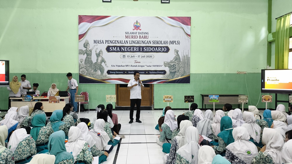 BAWASLU SIDOARJO GOES TO SCHOOL SMAN 1 SIDOARJO