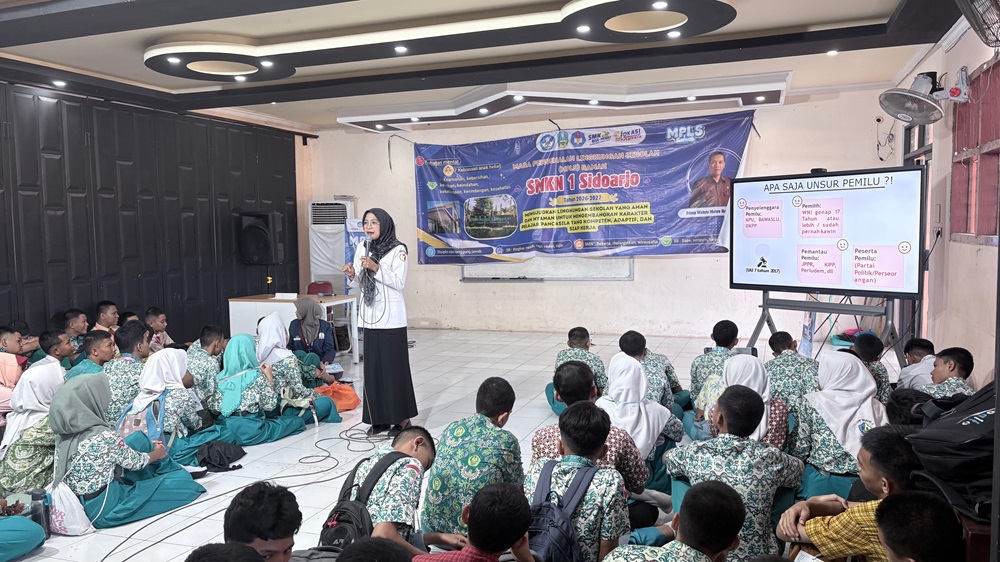 BAWASLU SIDOARJO GOES TO SCHOOL SMKN 1 SIDOARJO