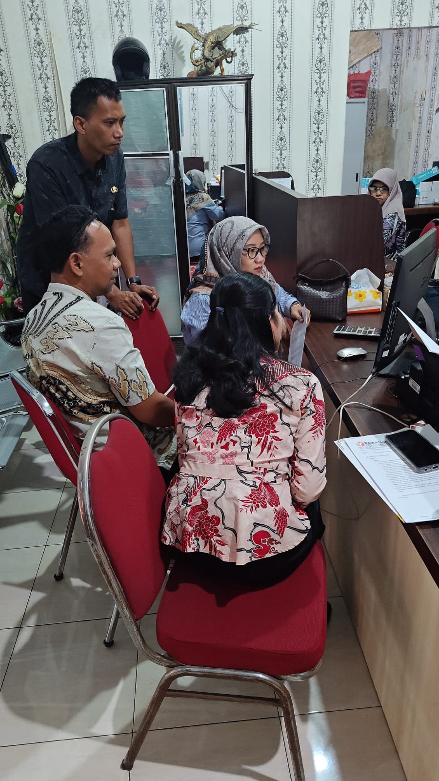Bawaslu Sidoarjo Laksanakan Uji Petik Pengawasan PDPB di Desa Sidomulyo Buduran