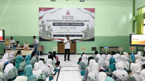 BAWASLU SIDOARJO GOES TO SCHOOL SMAN 1 SIDOARJO