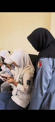 BAWASLU SIDOARJO LAKUKAN UJI PETIK PEMILIH PEMULA DI SMK YPM 5 SUKODONO