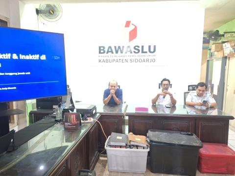 DEMI TERTIB ADMINISTRASI, BAWASLU SIDOARJO BAHAS PENGELOLAAN ARSIP AKTIF DAN INAKTIF EPS 3