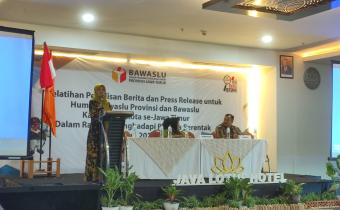 PELATIHAN PENULISAN BERITA DAN PRESS RELEASE