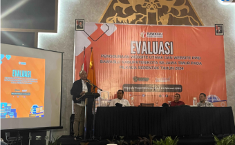 BAWASLU JAWA TIMUR EVALUASI PENGGUNAAN PENGGUNAAN WEBSITE BAWASLU DALAM PEMILIHAN TAHUN 2024