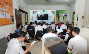 BERIKAN PEMBEKALAN KEPADA PPPK TERLANTIK, BAWASLU SIDOARJO GELAR RAPAT KOORDINASI INTERNAL DAN SAMPAIKAN PROGRAM PRIORITAS