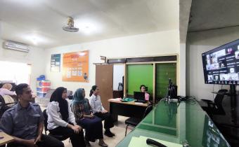 BAWASLU SIDOARJO HADIRI KAJIAN YURIDIS DAN EMPIRIS PILGUB PAPUA 2024 BERDASARKAN PUTUSAN MK NOMOR 304/PHPU.GUB-XXIII/2025 SECARA DARING