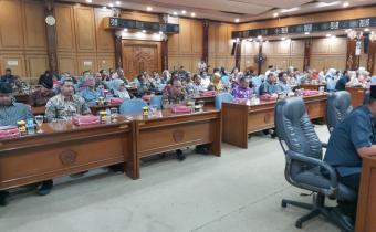 BAWASLU KABUPATEN SIDOARJO HADIRI RAPAT PARIPURNA DPRD KABUPATEN SIDOARJO TERKAIT PENGAMBILAN KEPUTUSAN ATAS RAPERDA RPJMD TAHUN 2025–2029