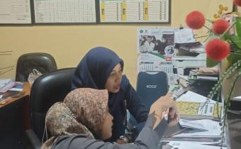 BAWASLU SIDOARJO LAKUKAN UJI PETIK VERIFIKASI FAKTUAL DATA PEMILIH DI KECAMATAN CANDI DAN GEDANGAN