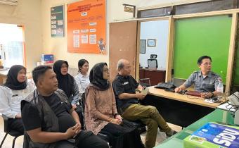 PERKUAT STRATEGI PENGELOLAAN MEDSOS DAN DIGITALISASI ARSIP, BAWASLU SIDOARJO IKUTI CANGKRUKAN DEMOKRASI EDISI DELAPAN SECARA DARING