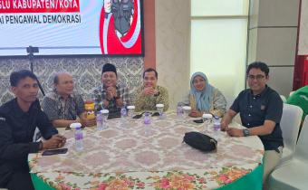 FORUM PENGUATAN KELEMBAGAAN DI BANGKALAN, ANWAR NORRIS: PENTINGNYA PERBAIKAN INTERNAL UNTUK PENGUATAN KELEMBAGAAN