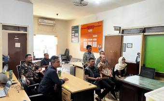 BAWASLU SIDOARJO APRESIASI PROGRAM PEER LEARNING BAWASLU JATIM VOL.1 TENTANG PENGUATAN KINERJA KELEMBAGAAN