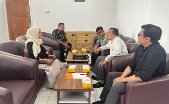 BAWASLU SIDOARJO LAKUKAN KOORDINASI DENGAN KPU BERKAITAN DENGAN PEMUTAKHIRAN DATA PEMILIH BERKELANJUTAN