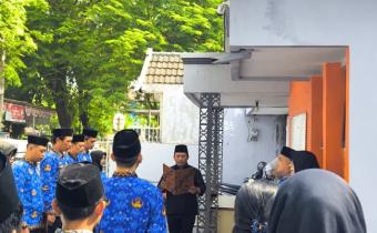 UPACARA HARI KESAKTIAN PANCASILA TAHUN 2025 BAWASLU SIDOARJO