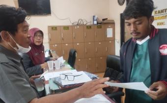 KAWAL HAK PILIH WARGA, BAWASLU SIDOARJO LAKUKAN UJI PETIK DAN VERIFIKASI FAKTUAL PDPB DI KECAMATAN TANGGULANGIN