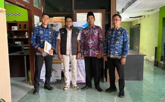 JAGA AKURASI DATA PEMILIH, BAWASLU SIDOARJO UJI PETIK PDPB DI BALONGBENDO