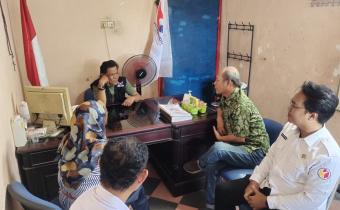 SAMBANGI DPD PERINDO, BAWASLU SIDOARJO LANJUTKAN PENGAWASAN PEMUTAKHIRAN DATA PARTAI POLITIK