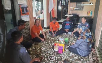 KUNJUNGI KANTOR PARTAI BURUH SIDOARJO, BAWASLU SIDOARJO PASTIKAN VALIDITAS DATA PARPOL