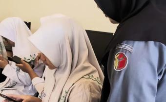 BAWASLU SIDOARJO LAKUKAN UJI PETIK PEMILIH PEMULA DI SMK YPM 5 SUKODONO