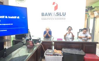 DEMI TERTIB ADMINISTRASI, BAWASLU SIDOARJO BAHAS PENGELOLAAN ARSIP AKTIF DAN INAKTIF EPS 3