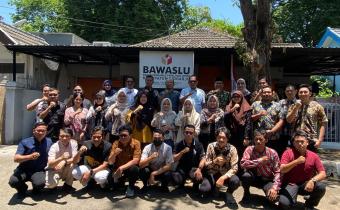 DEPUTI BIDANG ADMINISTRASI BAWASLU RI LA BAYONI KUNJUNGI BAWASLU SIDOARJO, PERKUAT DUKUNGAN KELEMBAGAAN